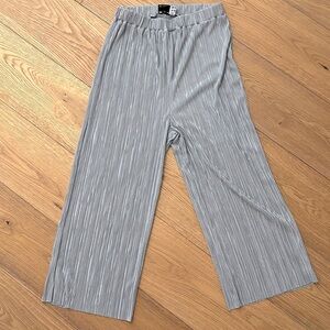 ASOS silver plisse wide-leg cropped pants size 8
